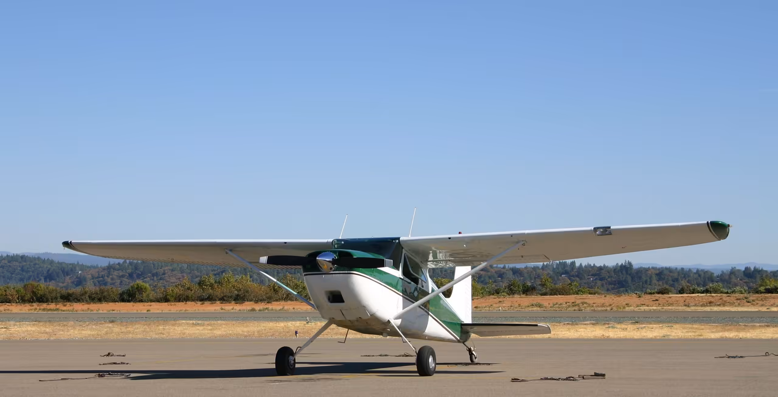 Fly til Ruaha National Park og safari (game drive)